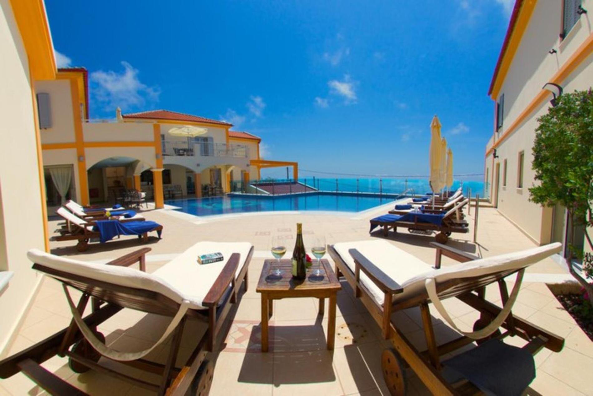 Belle View Hotel - Sea View & Sunset Mánganos 外观 照片